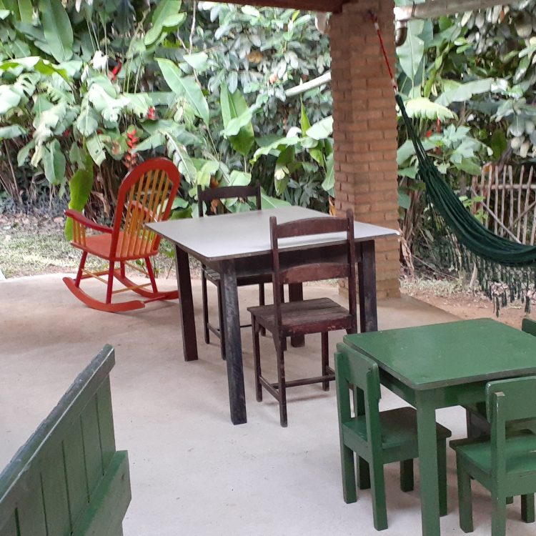 Terraço reformado lado da cozinha